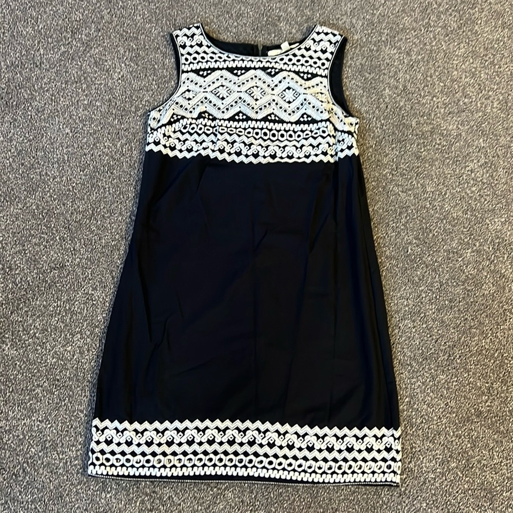 Max Studio shift dress with exposed zipper
